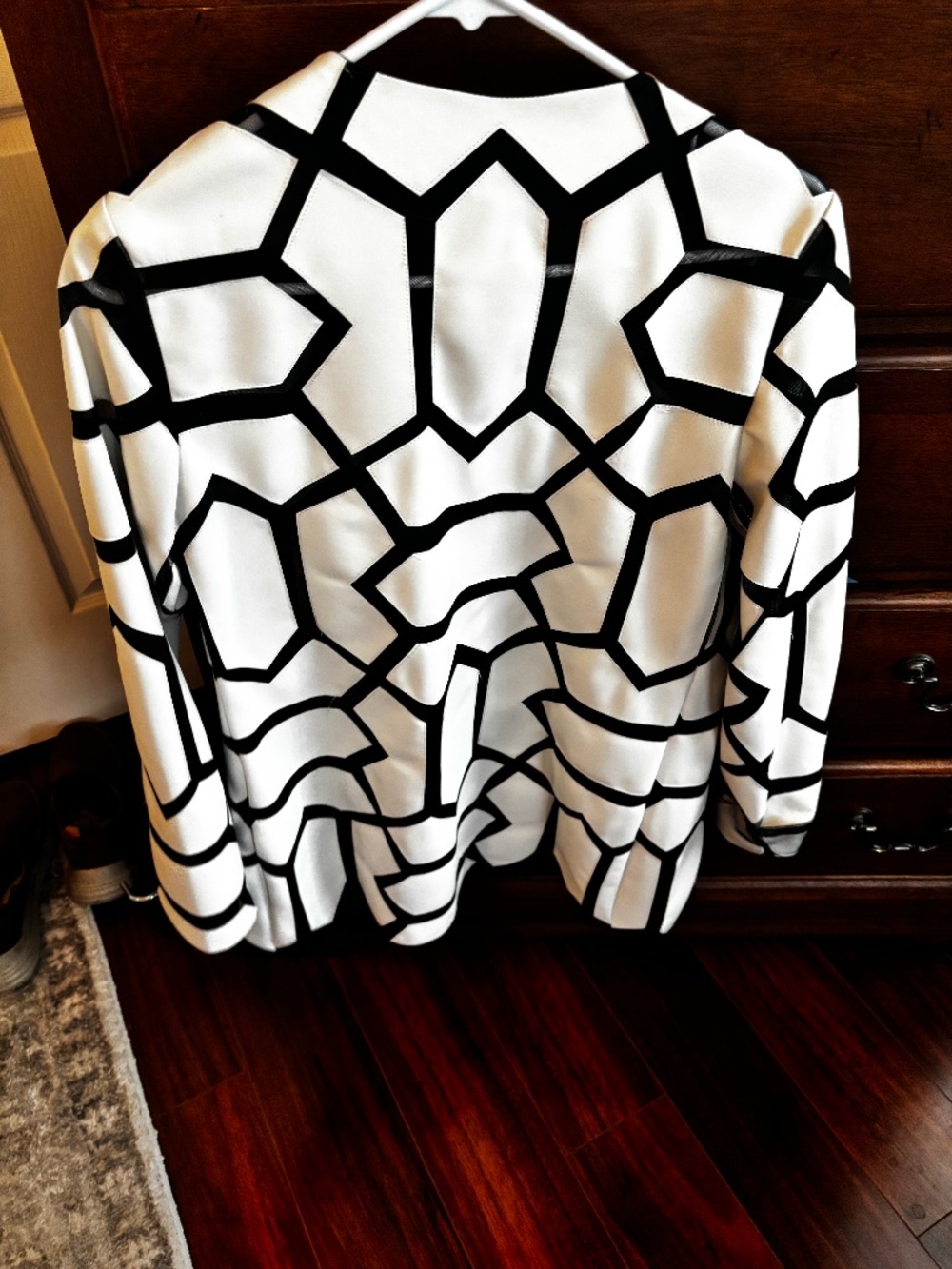 Womenās jacket
